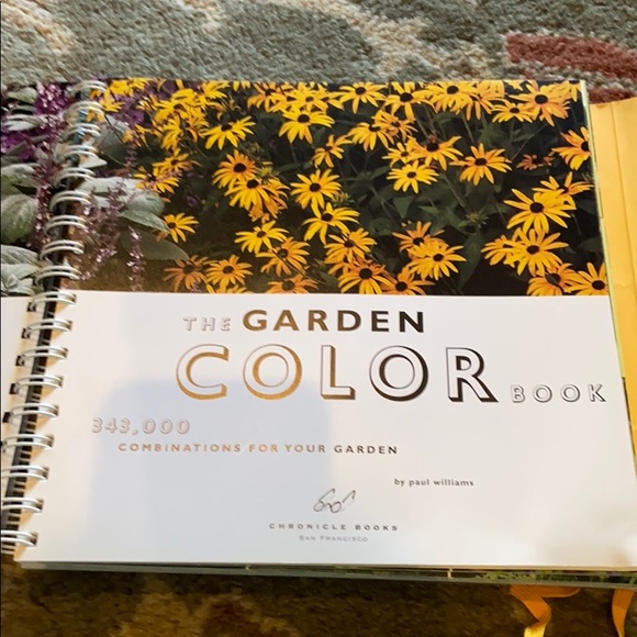 π The Garden Color Book on Flowers Spring Summer Flower Gardening P. Williams - Picture 2 of 10